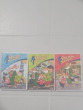Geronimo Stilton 2French 1English DVD Set Kids Adventures